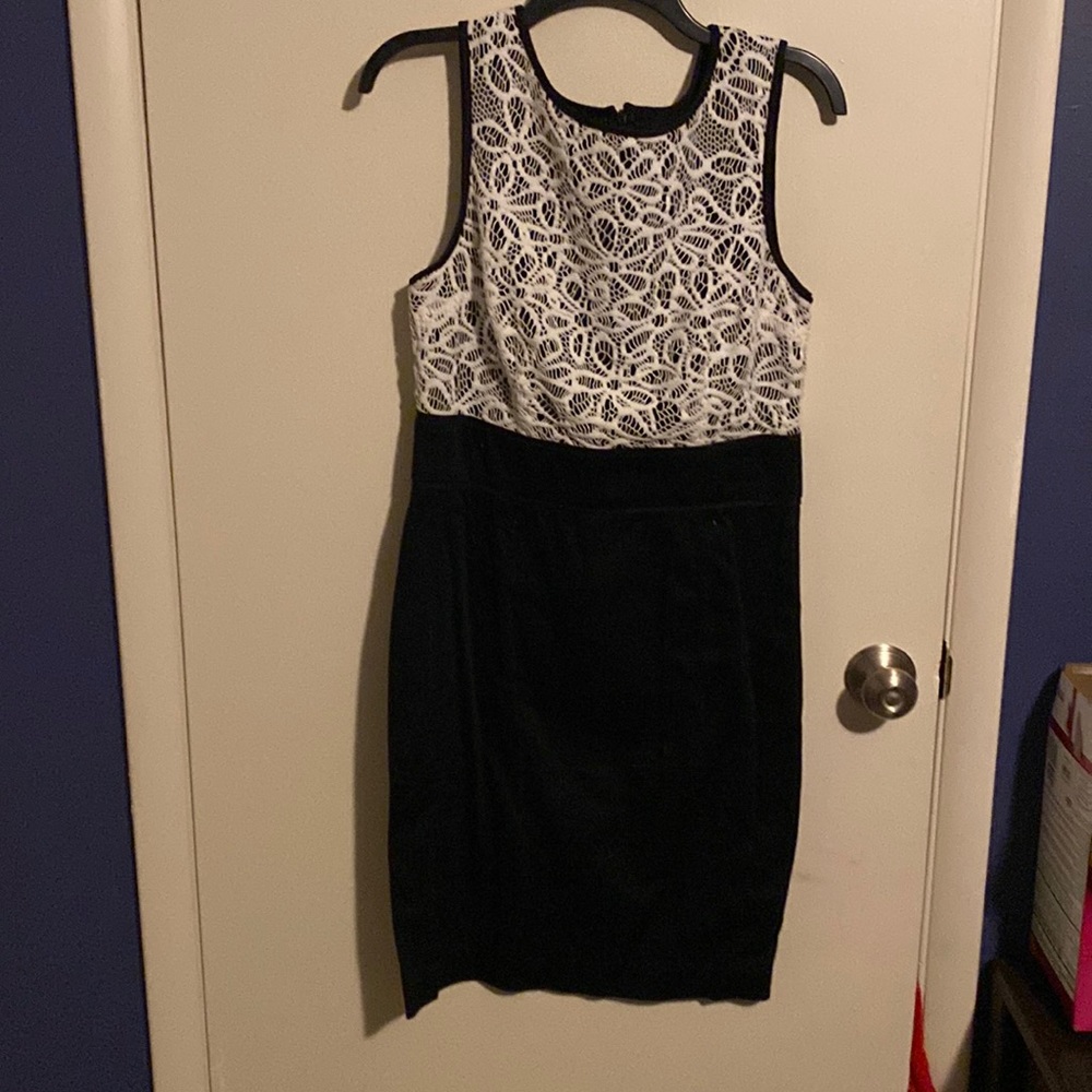 Black/ white lace dress sz 12